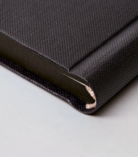 Hieronymus notebooks paper notebook h4 metallic black a004605 detail1