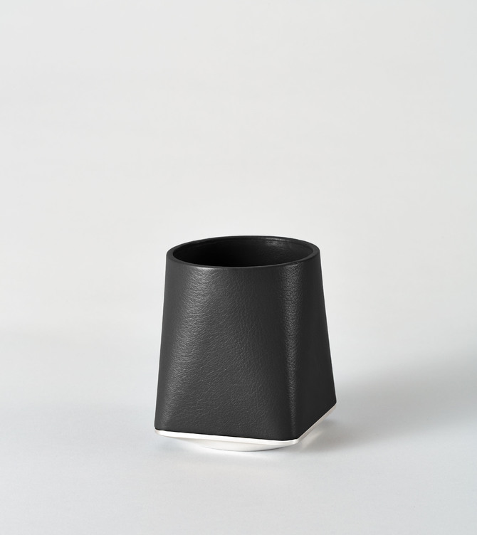 Hieronymus Writingaccessories Pen Cup Black White Gold A005892 